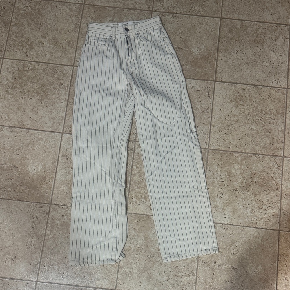 Cotton On Loose Straight Jean White and Black Striped Pants